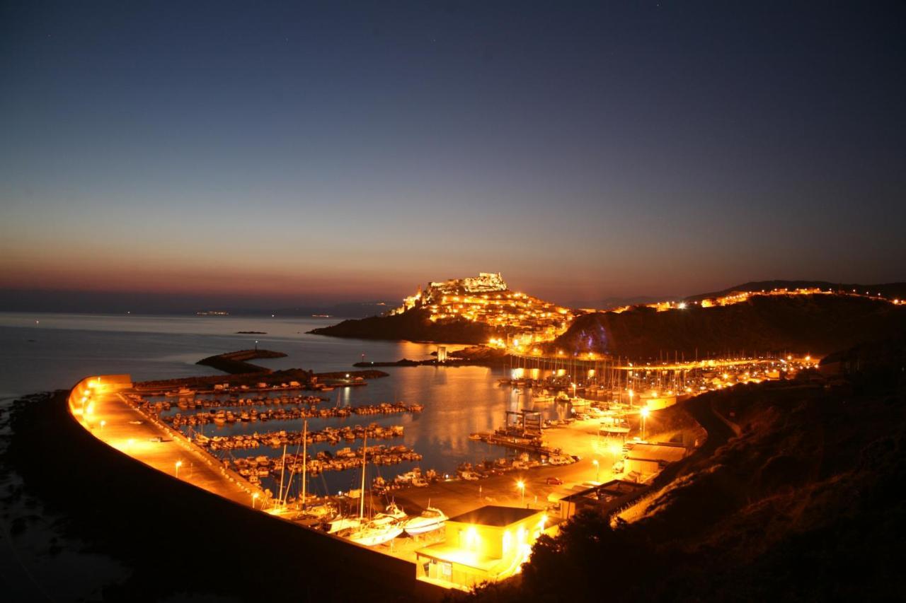 Appartamento Il Tramonto Castelsardo Exterior foto