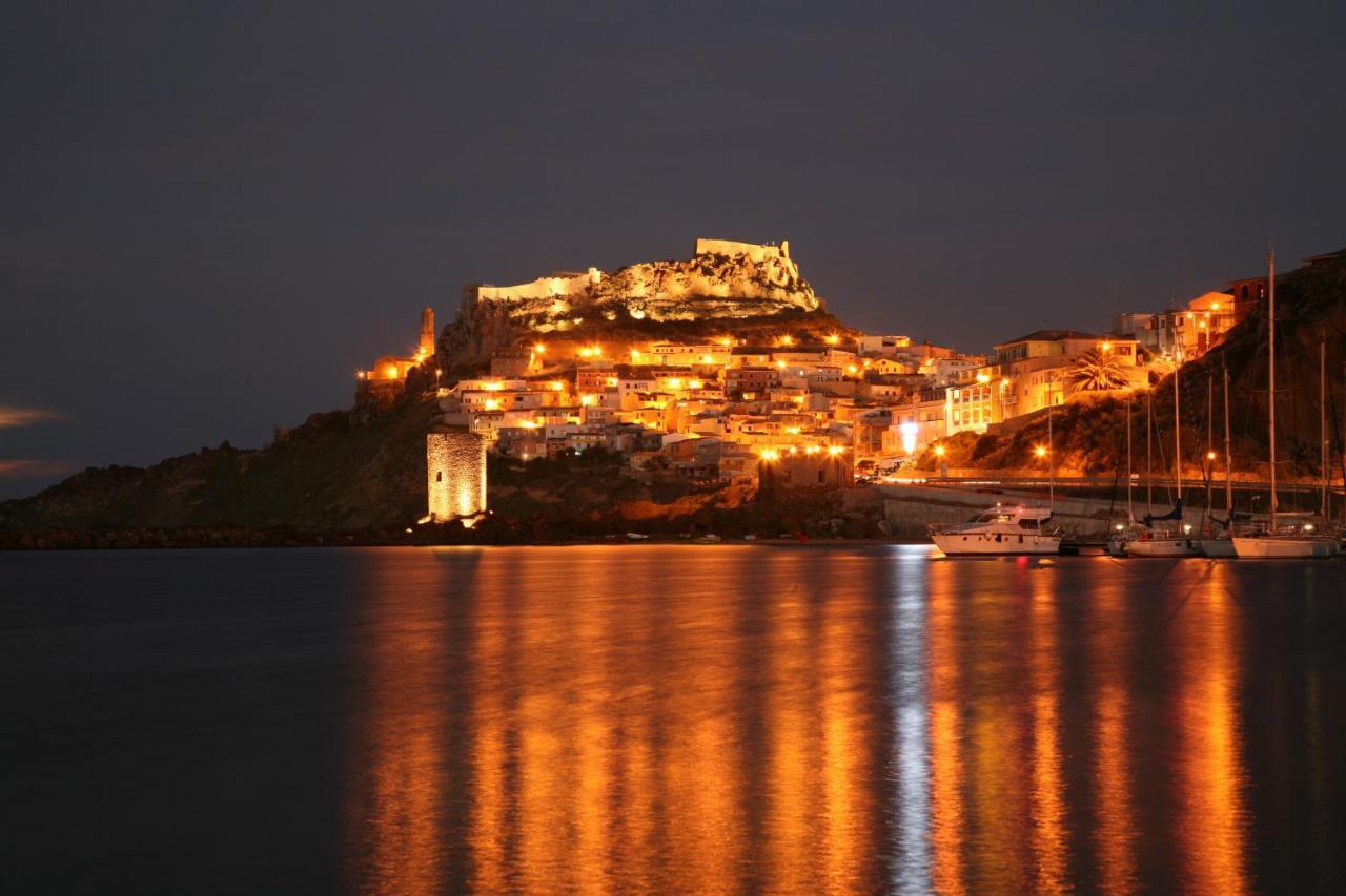 Appartamento Il Tramonto Castelsardo Exterior foto