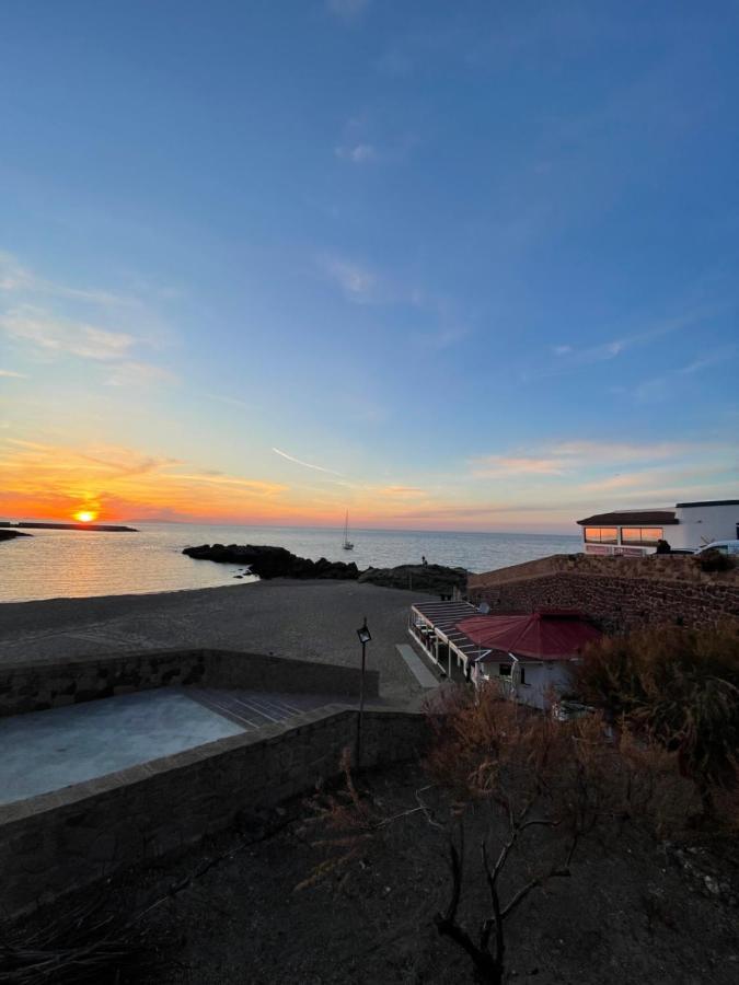 Appartamento Il Tramonto Castelsardo Exterior foto
